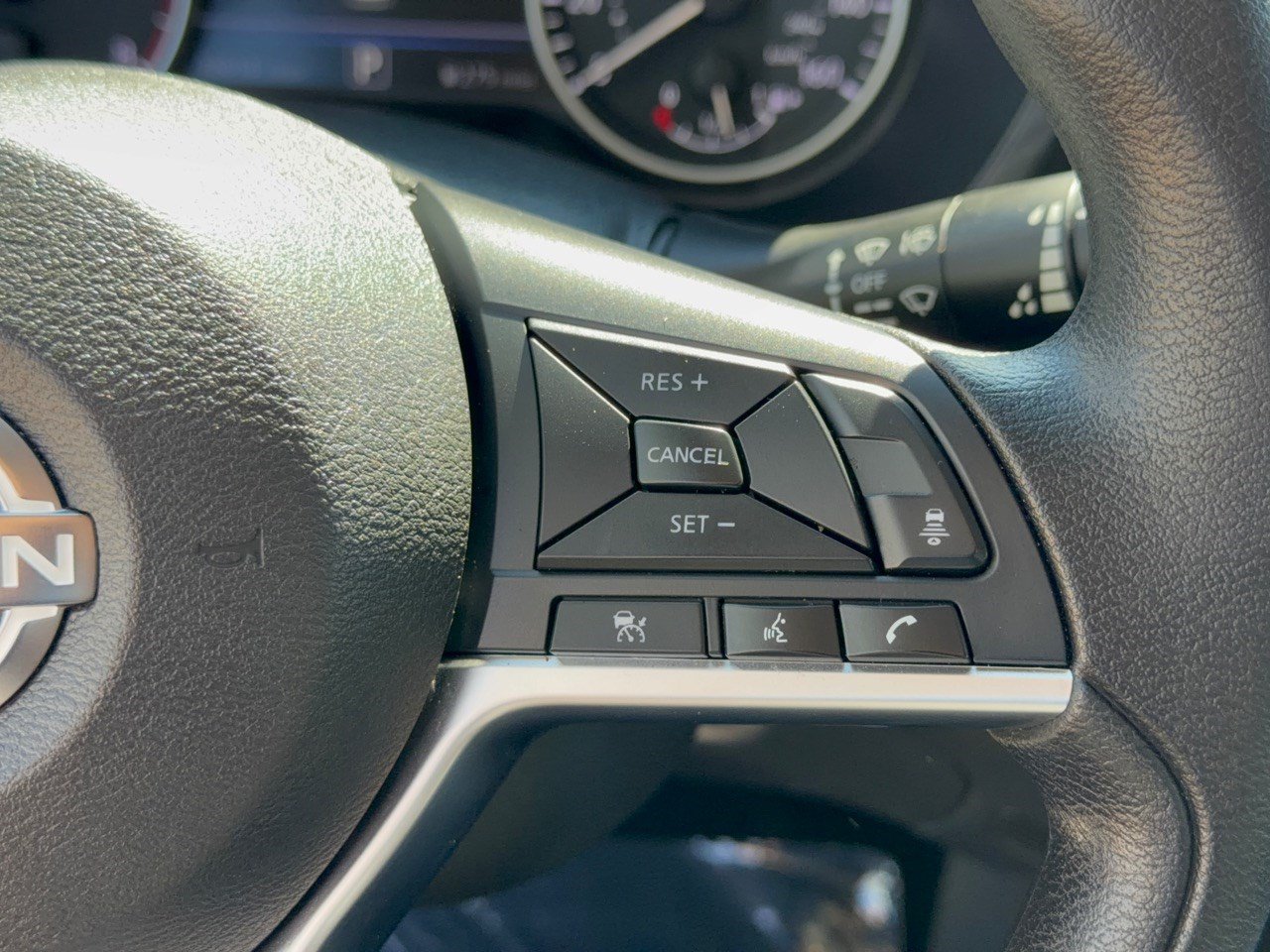 Used 2025 Nissan Sentra SV FWD image 19
