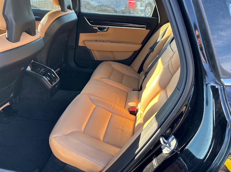 Used 2018 Volvo S90 T5 Momentum w/ Convenience Package FWD image 5