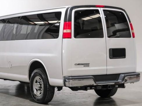 Used 2012 Chevrolet Express 3500 LT w/ LT Preferred Equipment Group image 19