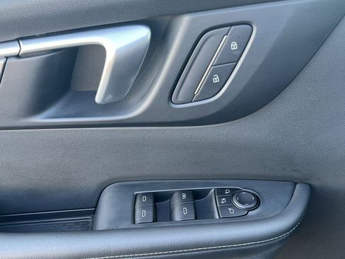 Used 2025 Buick Enclave Preferred image 22