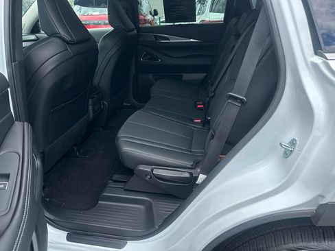 Used 2026 INFINITI QX60 Luxe w/ Cargo Package FWD image 21