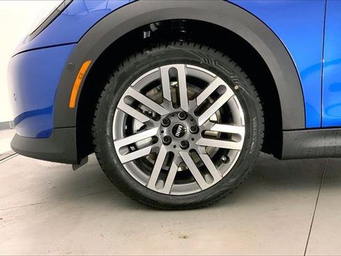 New 2026 MINI Cooper 2-Door Hardtop image 9