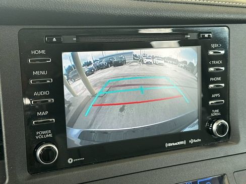 Used 2018 Toyota Sienna XLE w/ XLE Navigation Package FWD image 21