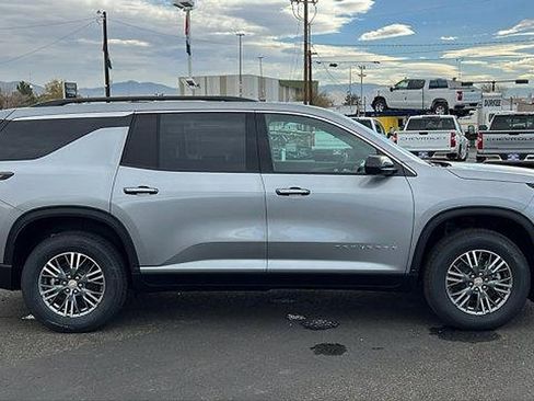 New 2026 Chevrolet Traverse LT w/ Driver Confidence Package image 4