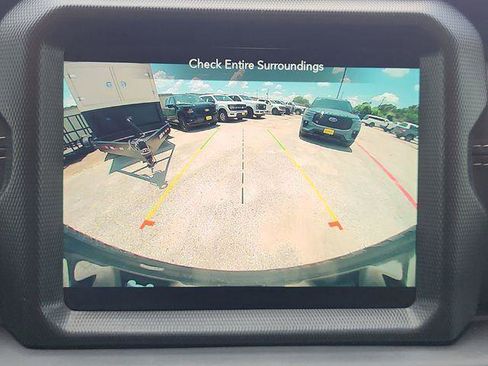 Used 2021 Jeep Wrangler Unlimited Sahara w/ Cold Weather Group AWD/4WD image 15