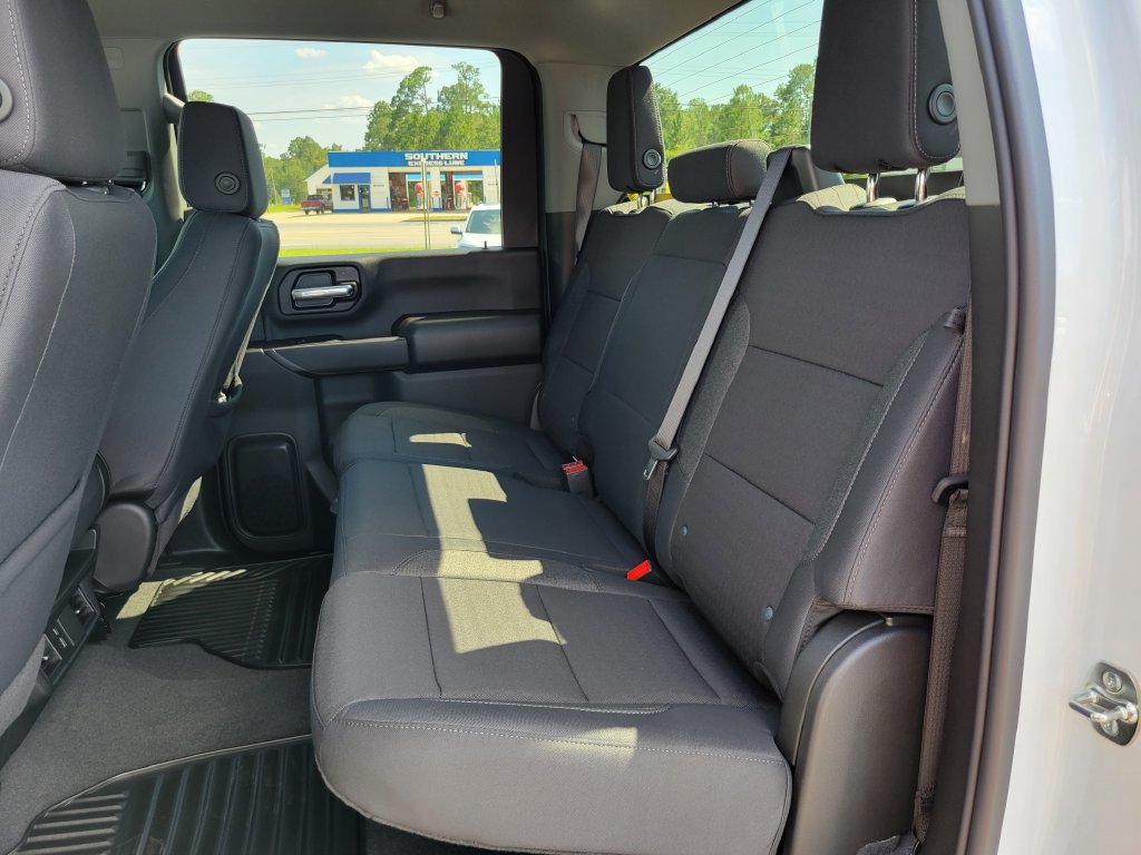 New 2026 Chevrolet Silverado 2500 Custom w/ Custom Value Package AWD/4WD image 15