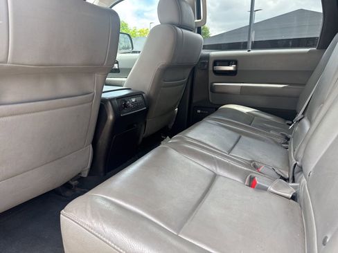 Used 2017 Toyota Sequoia Limited w/ Safety & Convenience Package AWD/4WD image 12