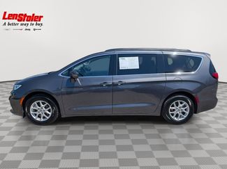 Used 2022 Chrysler Pacifica Touring-L video 2