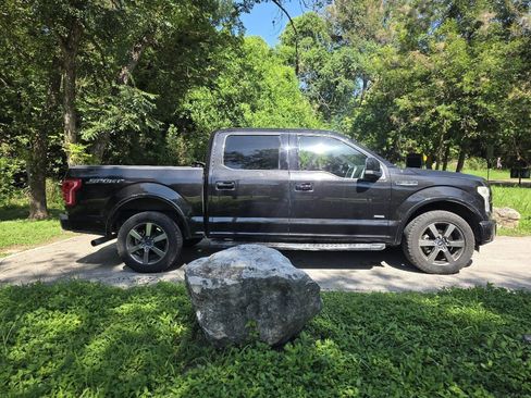 Used 2015 Ford F150 Lariat w/ Equipment Group 502A Luxury RWD image 3