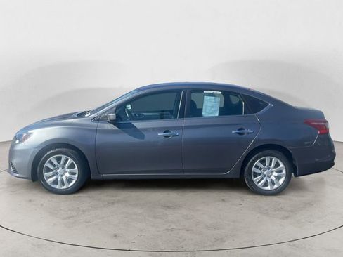 Used 2018 Nissan Sentra S image 2