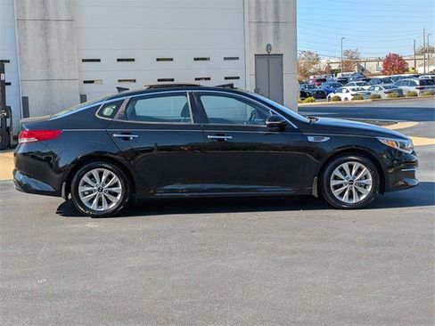 Used 2016 Kia Optima EX w/ Premium Package image 7
