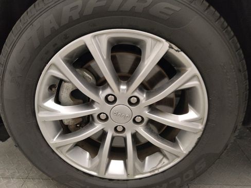 Used 2022 Jeep Cherokee Latitude Lux image 31