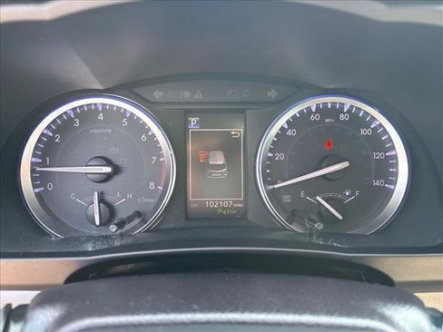 Used 2019 Toyota Highlander Limited FWD image 10