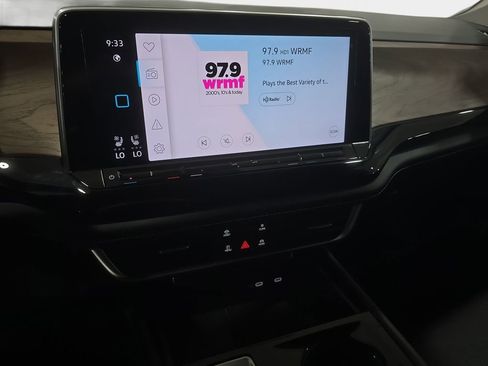 Used 2024 Volkswagen Atlas SE w/ Panoramic Sunroof Package image 18