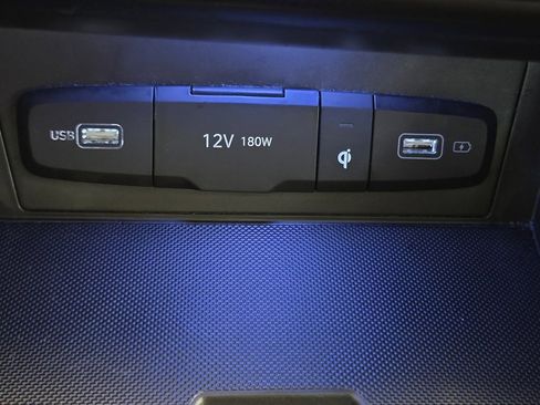 Used 2024 Hyundai Tucson Limited image 41