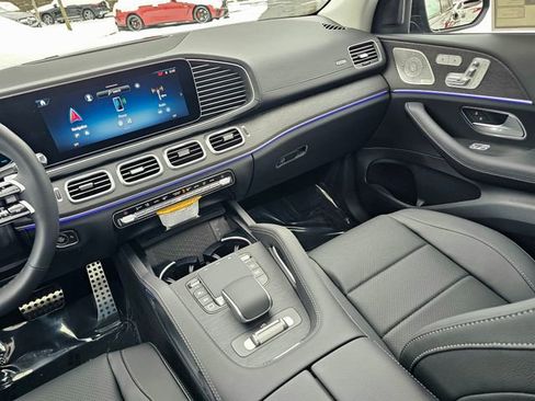 New 2026 Mercedes-Benz GLS 450 4MATIC image 35
