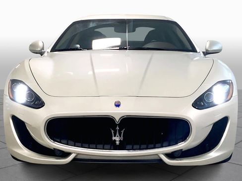 Used 2013 Maserati GranTurismo Sport image 3