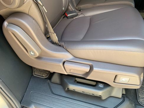 Used 2023 Honda Odyssey EX-L image 51