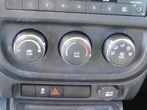 Used 2015 Jeep Patriot Sport w/ Power Value Group image 15