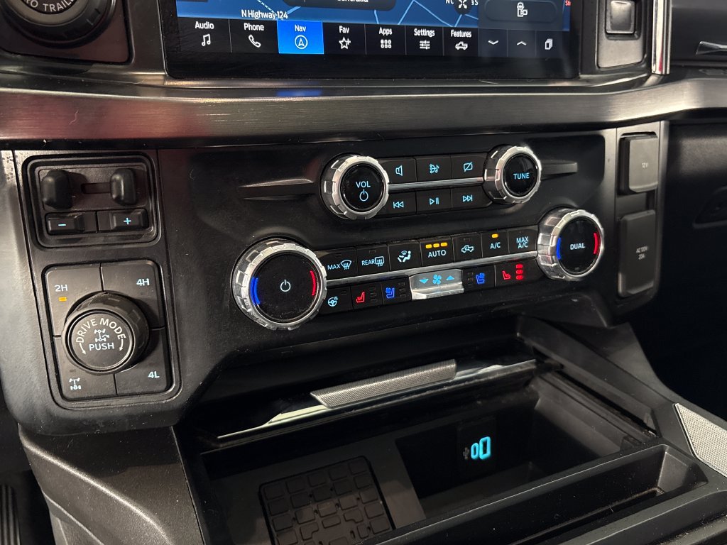 Used 2023 Ford F250 Lariat w/ Lariat Ultimate Package AWD/4WD image 48