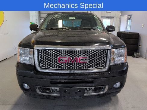 Used 2010 GMC Sierra 1500 Denali AWD/4WD image 6