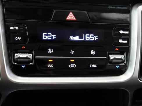 Used 2021 Kia Sorento EX FWD image 24
