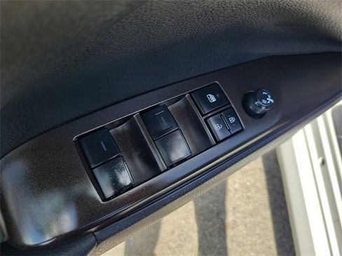 Used 2023 Toyota Camry LE w/ Convenience Package image 12