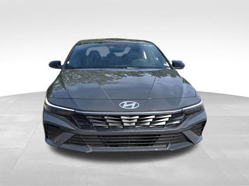 New 2026 Hyundai Elantra SEL Sport FWD image 8