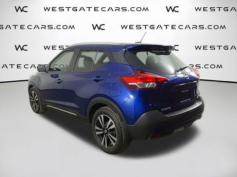 Used 2019 Nissan Kicks SR image 5