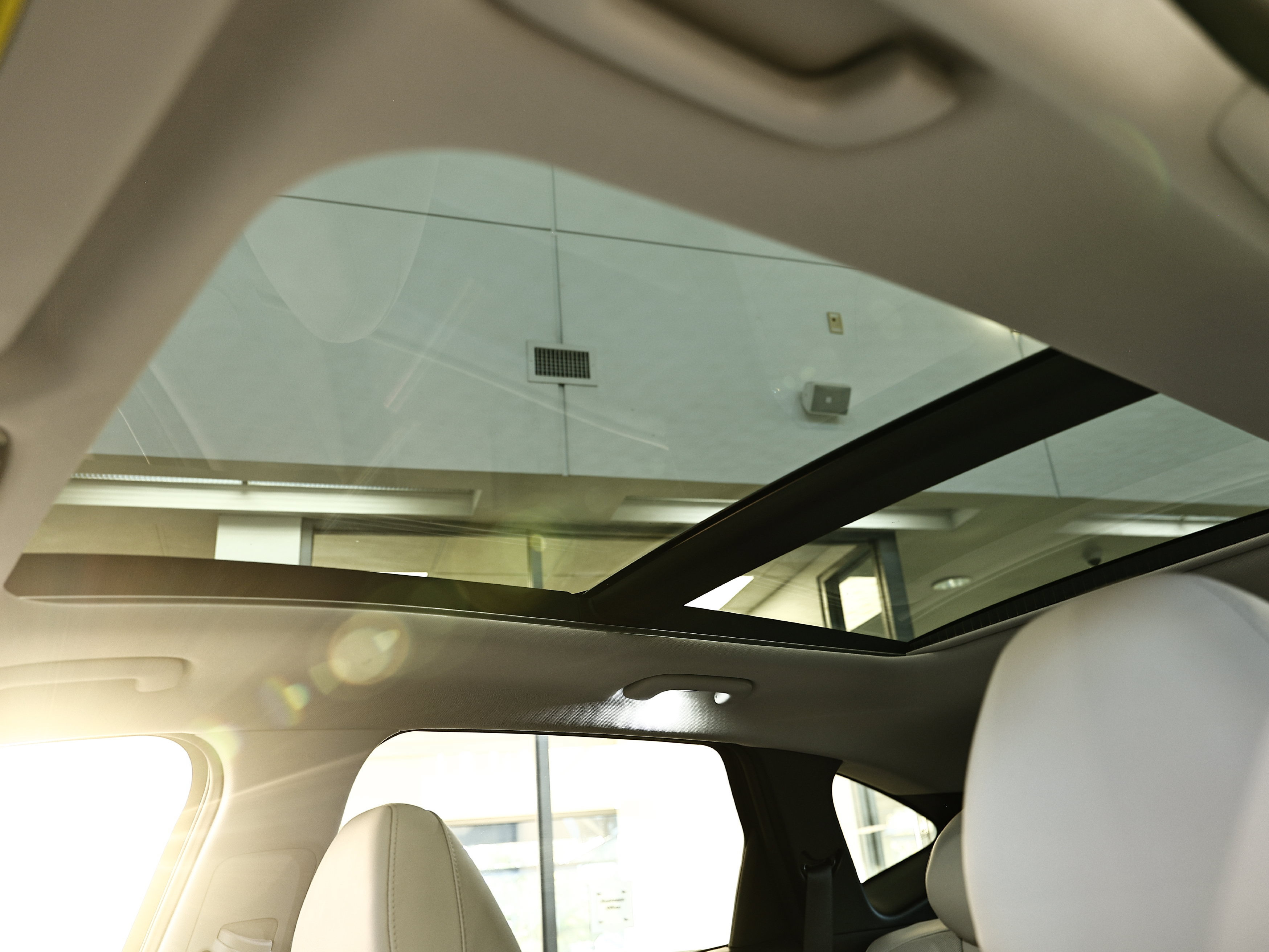 New 2026 Hyundai Tucson Limited FWD image 10