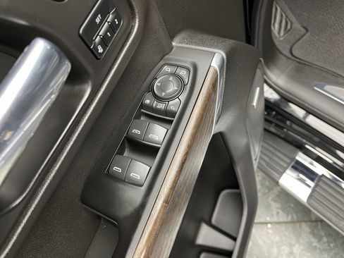 Certified 2022 GMC Sierra 2500 Denali w/ Denali Ultimate Package image 12