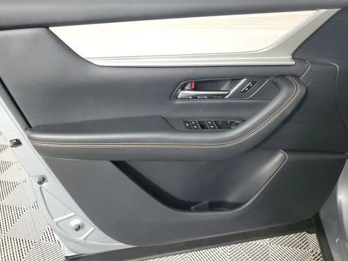 Used 2024 MAZDA CX-90 Plug-In Hybrid w/ Premium Pkg AWD/4WD image 17