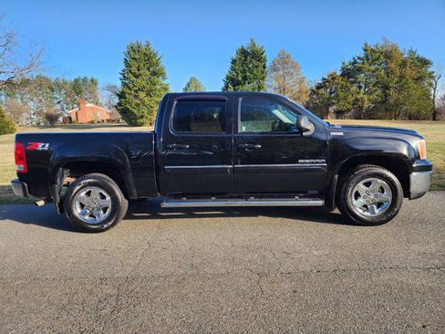 Used 2012 GMC Sierra 1500 SLE w/ All-Terrain Package image 5