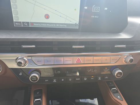 Used 2025 Kia Telluride SX X-Line AWD/4WD image 36