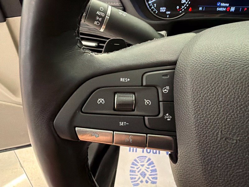 Used 2023 Cadillac XT4 Premium Luxury AWD/4WD image 28