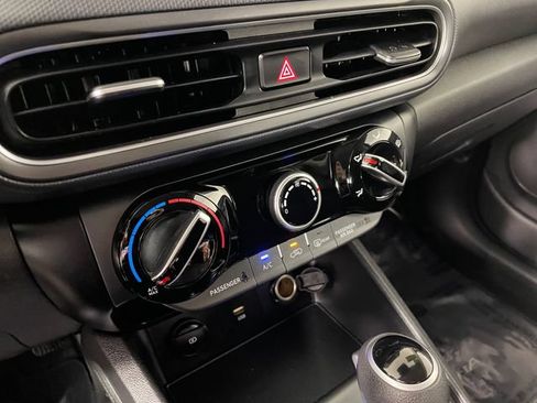 Used 2022 Hyundai Kona SEL AWD/4WD image 8