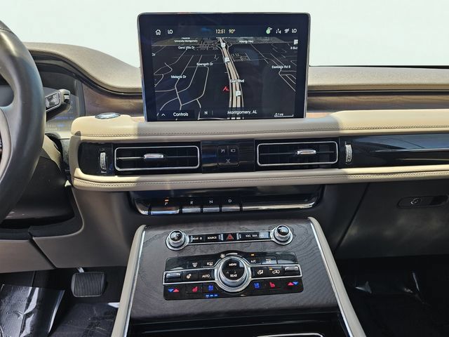 Used 2022 Lincoln Aviator Grand Touring w/ Elements Package Plus AWD/4WD image 26