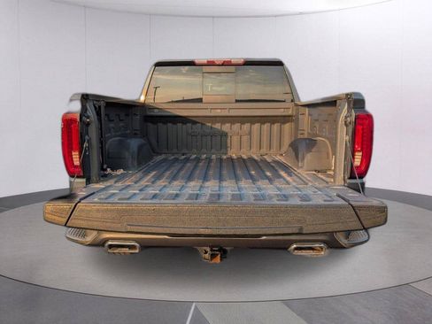 Used 2021 GMC Sierra 1500 Denali w/ Technology Package AWD/4WD image 5