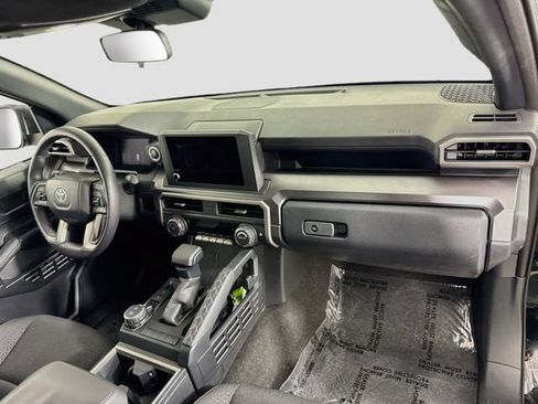 Certified 2026 Toyota 4Runner SR5 AWD/4WD image 30