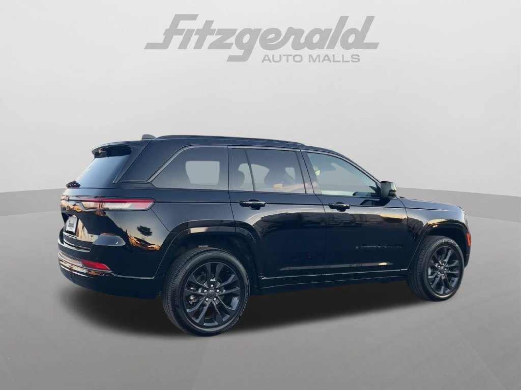 Used 2026 Jeep Grand Cherokee Limited AWD/4WD image 8