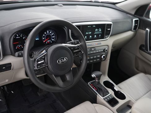 Used 2020 Kia Sportage LX image 20