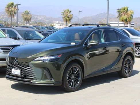 Used 2024 Lexus RX 350 Premium w/ Convenience Package FWD image 3