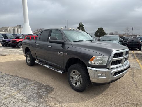 Used 2015 RAM 2500 SLT image 4