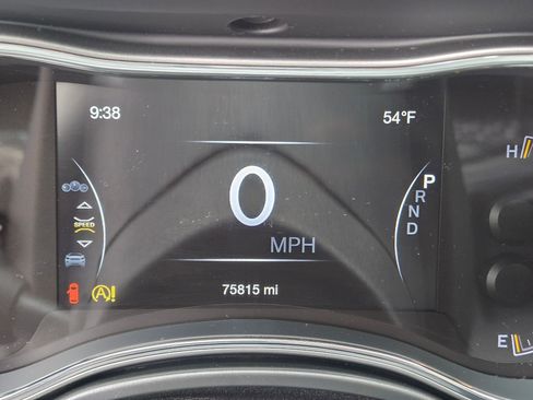 Used 2020 Jeep Grand Cherokee Limited AWD/4WD image 22