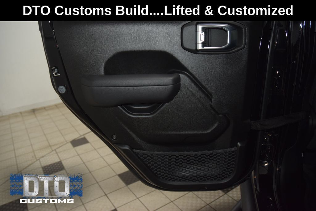 Used 2026 Jeep Wrangler Unlimited Sport AWD/4WD image 41