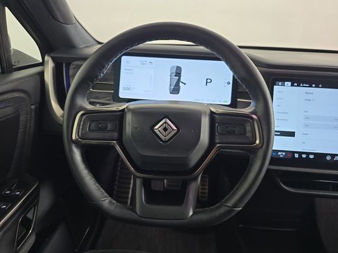 Used 2023 Rivian R1S Adventure image 28