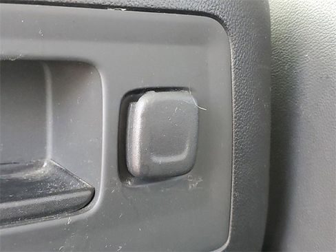 Certified 2017 GMC Sierra 2500 SLT image 12