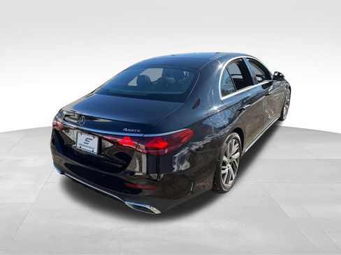 Used 2024 Mercedes-Benz E 350 4MATIC Sedan image 9