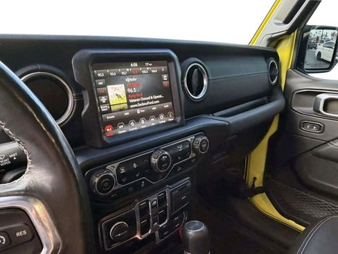 Used 2023 Jeep Wrangler Unlimited Sahara w/ Cold Weather Group image 21