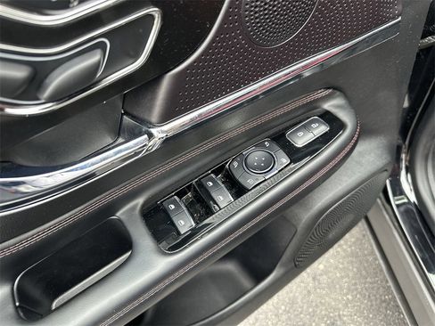 Certified 2023 Lincoln Corsair Reserve w/ Equipment Group 201A image 15